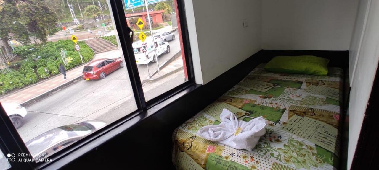 El Amanercer Parque Del Agua Residencia Muy Central Hotel Manizales Buitenkant foto